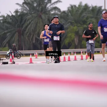 Runner Photo 7532863