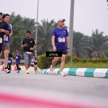 Runner Photo 7532873