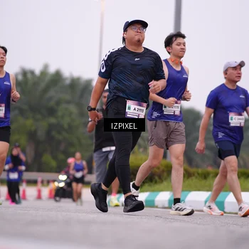 Runner Photo 7532875