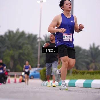 Runner Photo 7532904