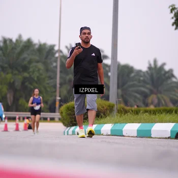 Runner Photo 7532911