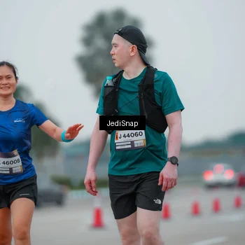 Runner Photo 7532916