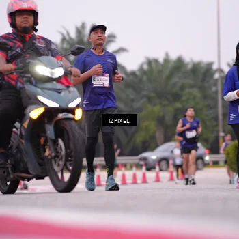 Runner Photo 7532937