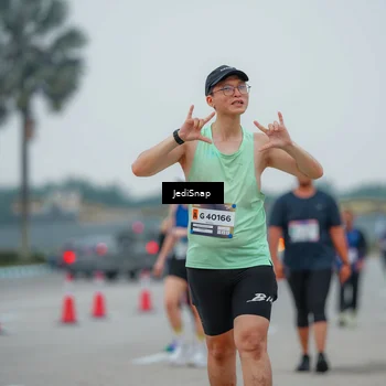 Runner Photo 7533000