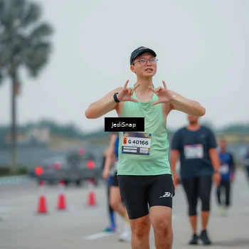 Runner Photo 7533003