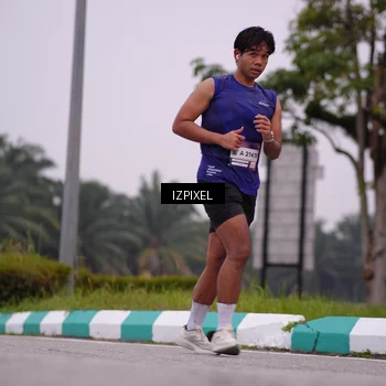 Runner Photo 7533040