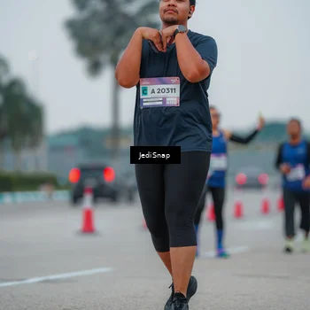 Runner Photo 7533057