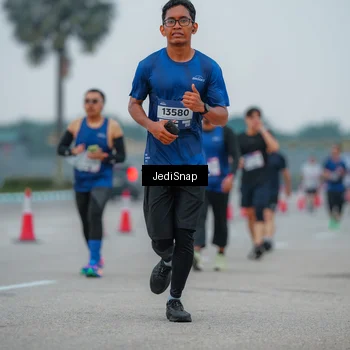 Runner Photo 7533069