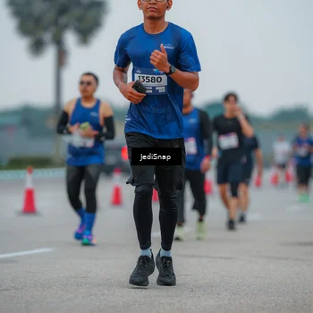 Runner Photo 7533077