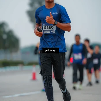 Runner Photo 7533085
