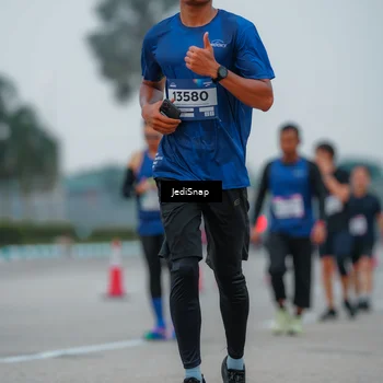 Runner Photo 7533086