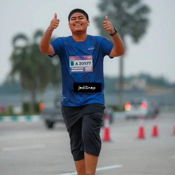 Runner Photo 7533089
