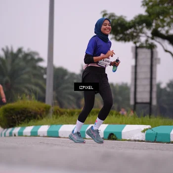 Runner Photo 7533090