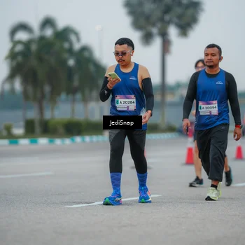 Runner Photo 7533097