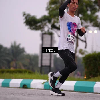 Runner Photo 7533106