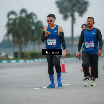Runner Photo 7533116