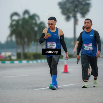 Runner Photo 7533117