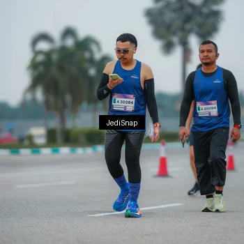 Runner Photo 7533122