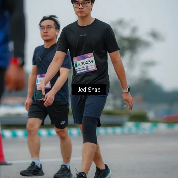 Runner Photo 7533171