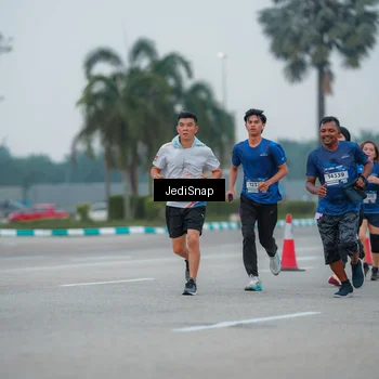 Runner Photo 7533172