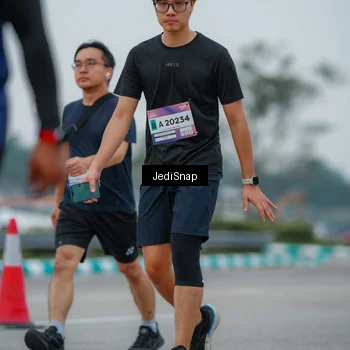 Runner Photo 7533173