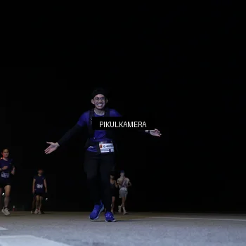 Runner Photo 7533175