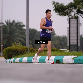Runner Photo 7533188