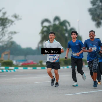 Runner Photo 7533198