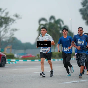 Runner Photo 7533200