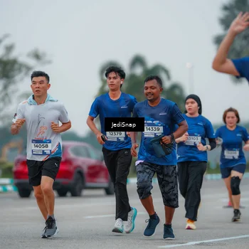 Runner Photo 7533203