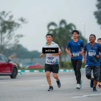 Runner Photo 7533204