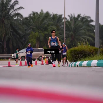 Runner Photo 7533209