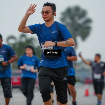 Runner Photo 7533211