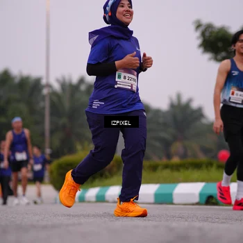 Runner Photo 7533244