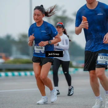 Runner Photo 7533275
