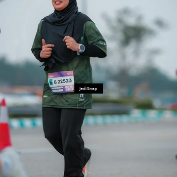 Runner Photo 7533276