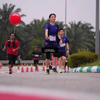 Runner Photo 7533281