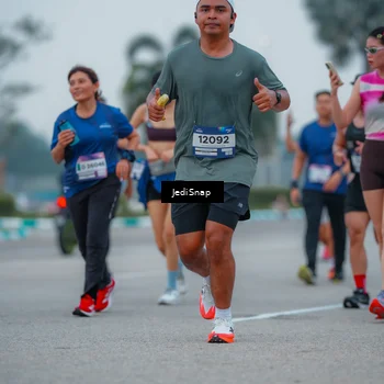 Runner Photo 7533292