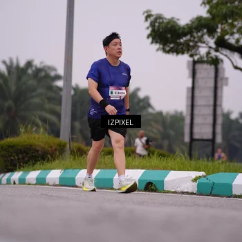 Runner Photo 7533303