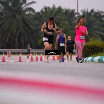 Runner Photo 7533316