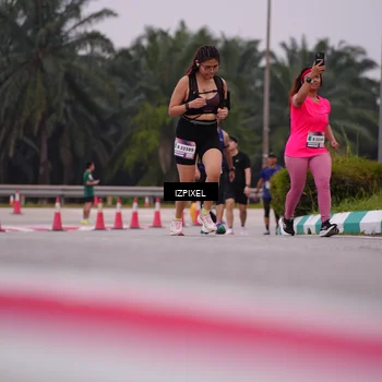 Runner Photo 7533317