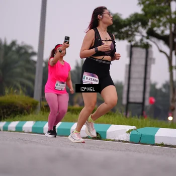 Runner Photo 7533331