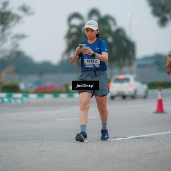 Runner Photo 7533347