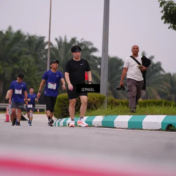 Runner Photo 7533350