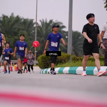 Runner Photo 7533357