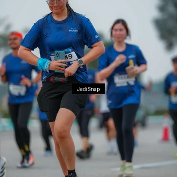 Runner Photo 7533396