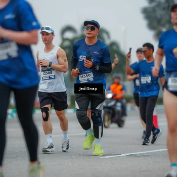 Runner Photo 7533407