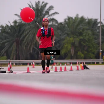 Runner Photo 7533412