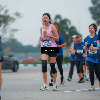 Runner Photo 7533423