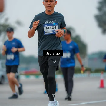 Runner Photo 7533432